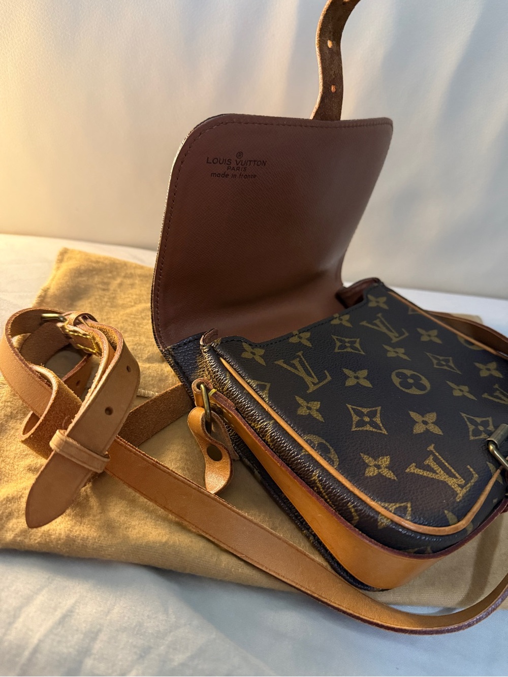Authentic GUC Louis Vuitton Cartouchiere Shoulder/crossbody Mini Monogram